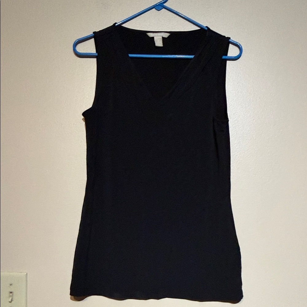 Banana Republic Black V-Neck Sleeveless Tank